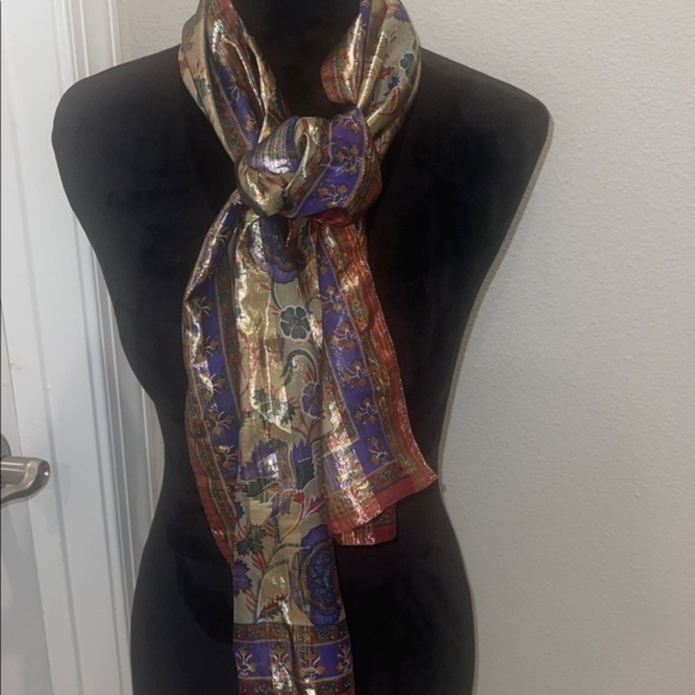 Oscar de la Renta Silk Scarf Stunning